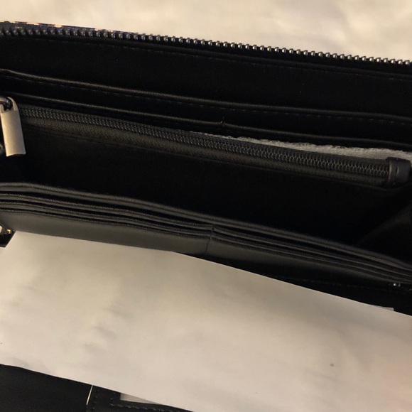 Betsey Johnson Leopard Print Faux Leather Zip Around Continental Wallet NWT - Picture 12 of 16